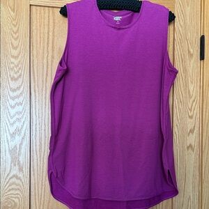 Lands' End Women's sleeveless tee